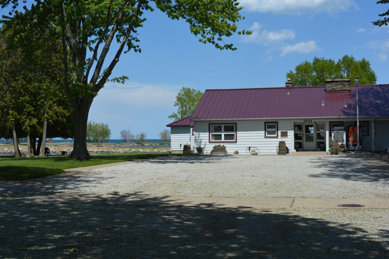 Whalens Grindstone Shores, Inc. Frankenmuth Bagian luar foto